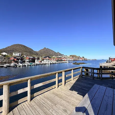 Dom wakacyjny Yellow Waterfront Haven, *
